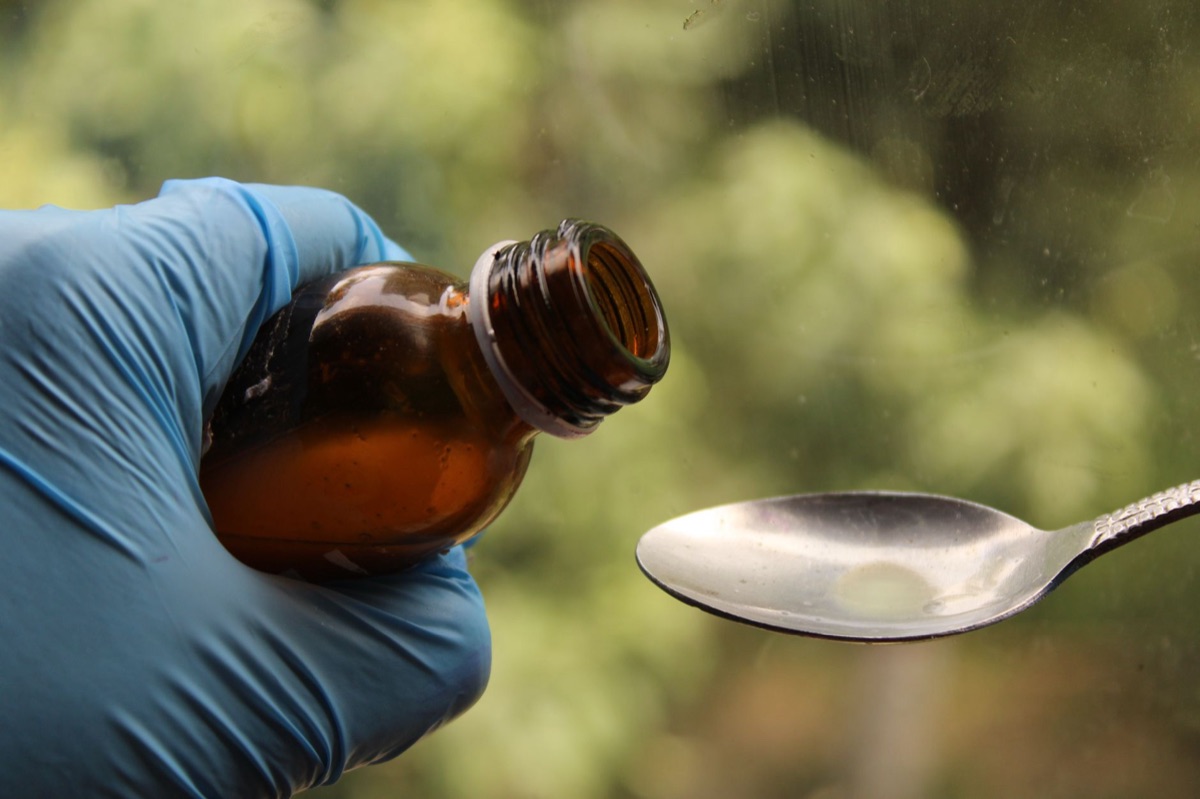 Pharmazeutisches Fläschchen mit Anweisungen